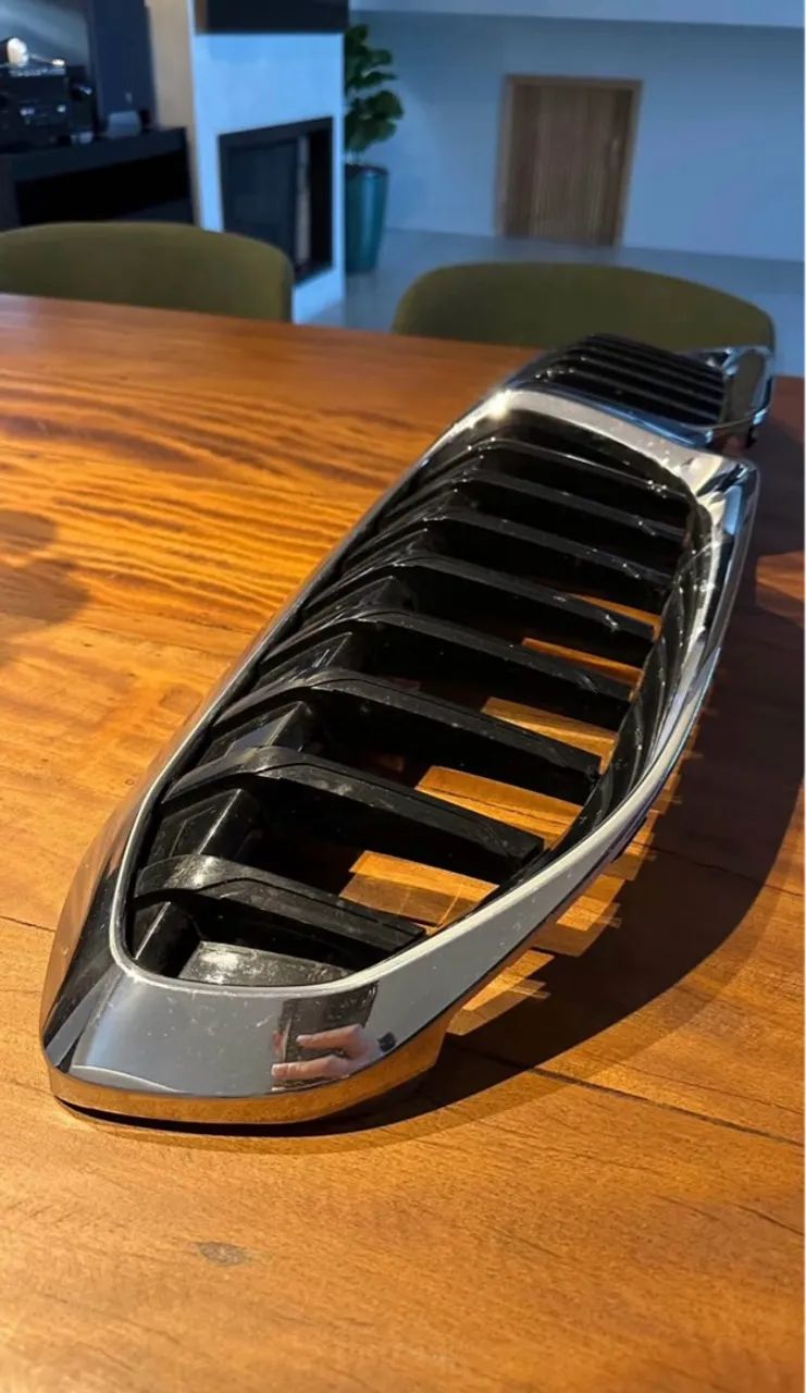 GRADE ORIGINAL DIANTEIRA BMW 320i / 2019 a 2023 - Foto 4