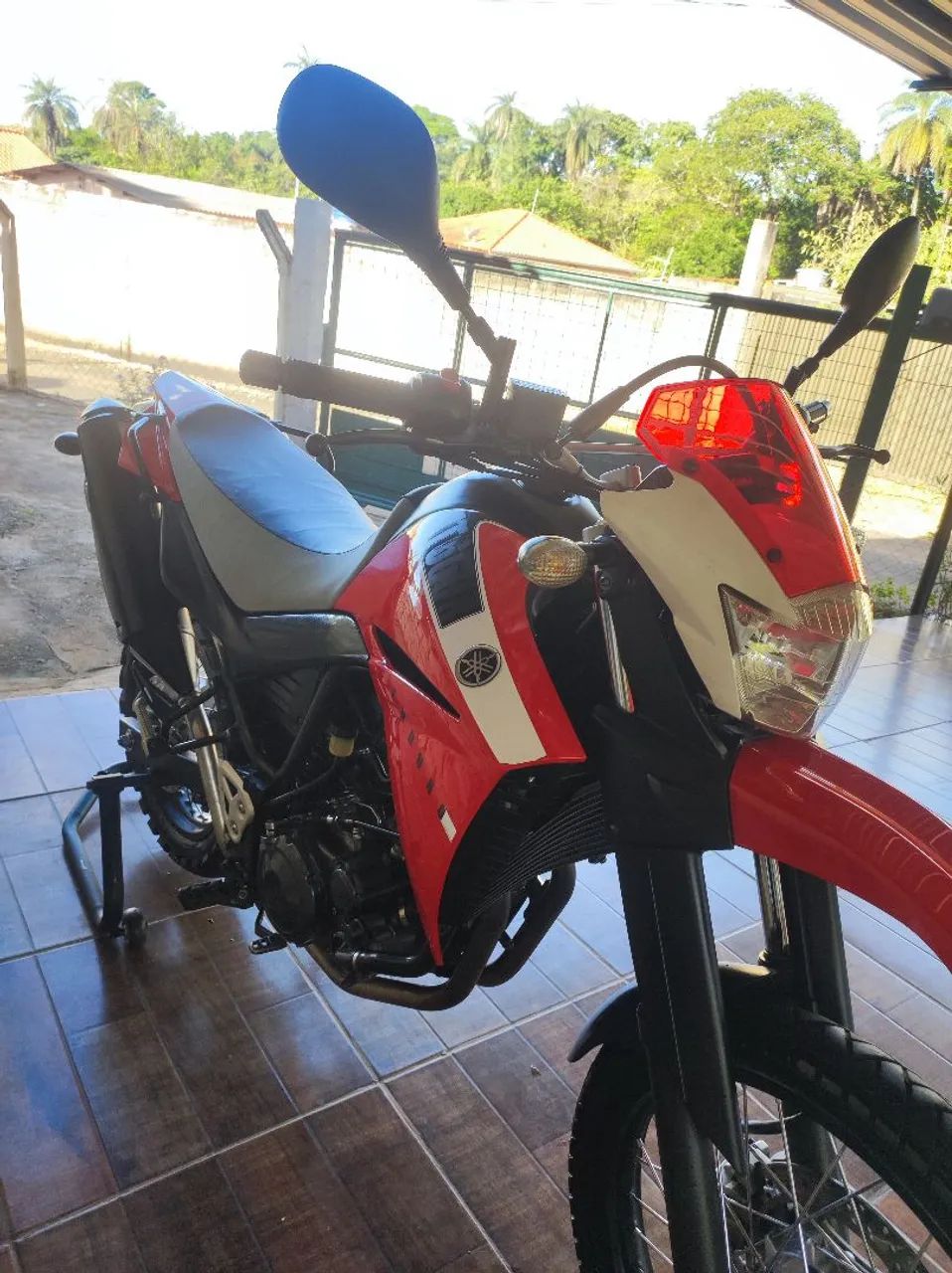 XT 660r,moto de procedência, segundo dono, bateria nova, pneu traseiro original novo. - Foto 5