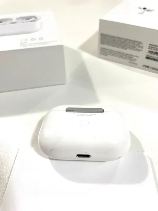 Apple AirPods Pro 第1世代