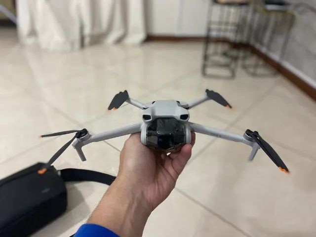 Drone Dji mini 3 Kit (Bolsa DJI+ 1 Bateria plus extra + sd card )
