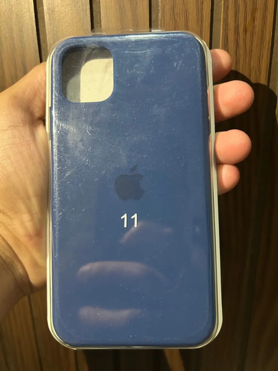 Capinha de Silicone para iPhone 11 - Vermelha - Foto 4