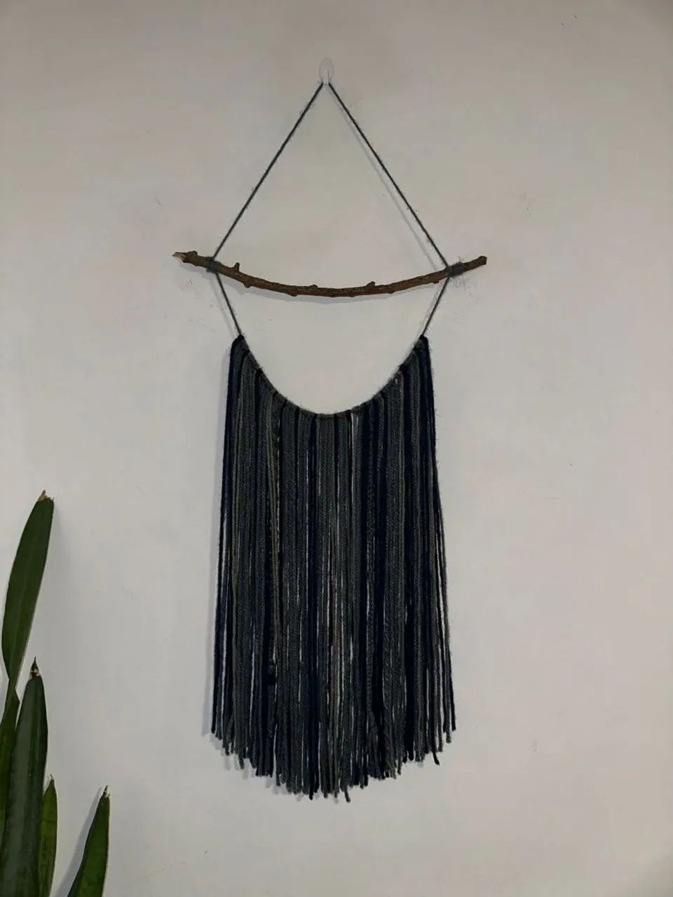 Decoração de parede artesanal em macramé
