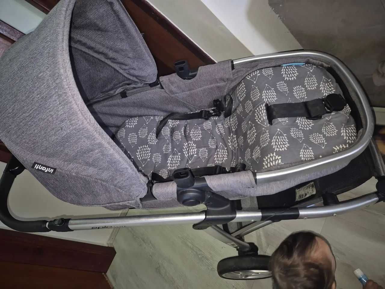 Carrinho Epic lite + bebê conforto + ISOFIX - Infanti / USADO - Foto 4