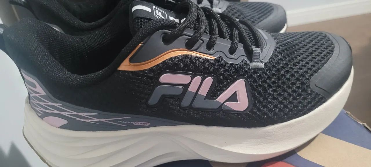 Tenis fila racer feminino preto e rosa - Foto 3