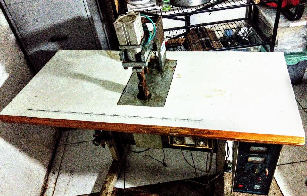 Máquina de solda ultrassom 
