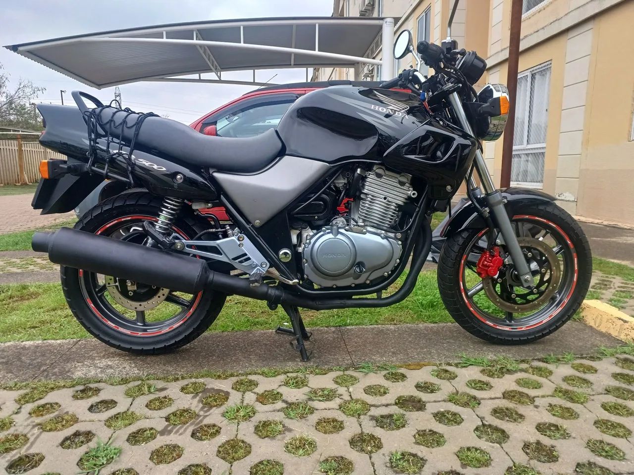 CB 500