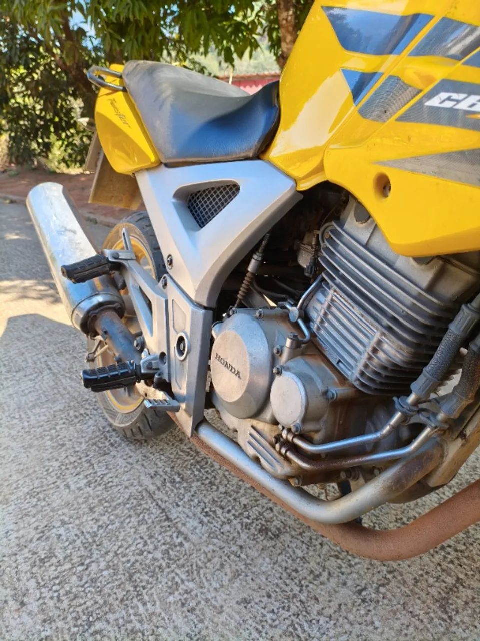 CBX 250 - 2003 Excelente estado Aceito troca por 150cc - Foto 3