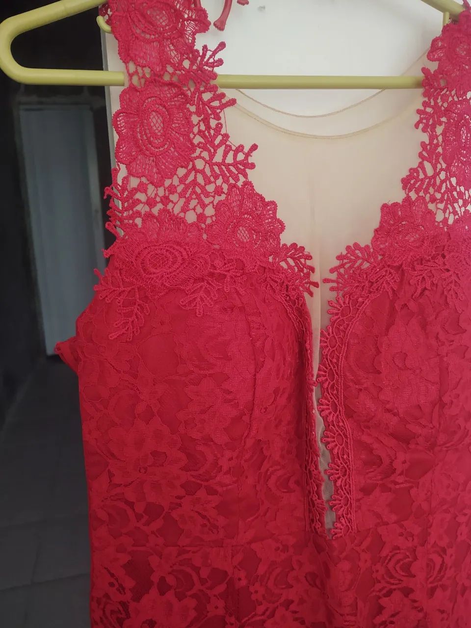 Vestido de renda vermelho - Foto 4