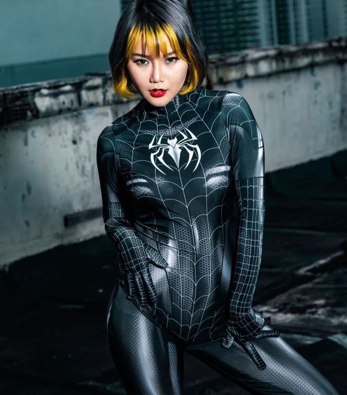 Cosplay Mulher Aranha Venom