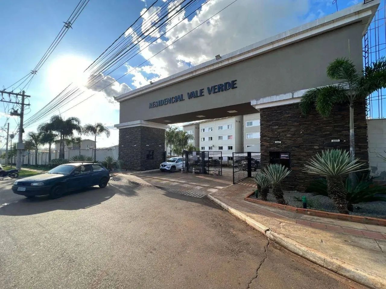 Apartamento com 2 dormitórios para alugar, 65 m² por R$ 1.100/mês - Conjunto Villa Verde -