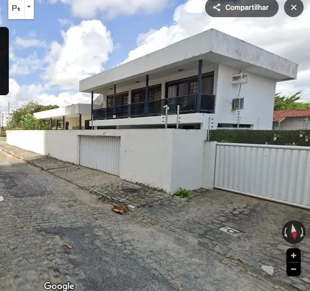 Alugo casa comercial  com 311 m² 5 salas e 3  vagas de garagem no Altiplano