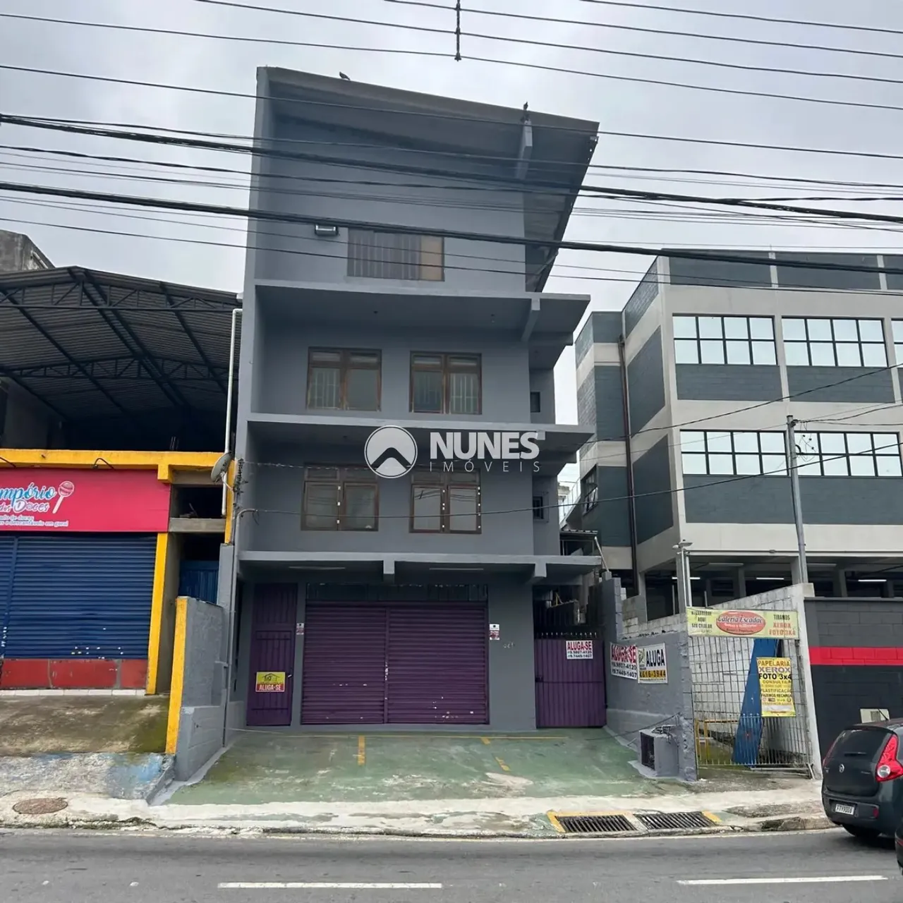 Oportunidade, linda sala comercial no centro de Cotia
