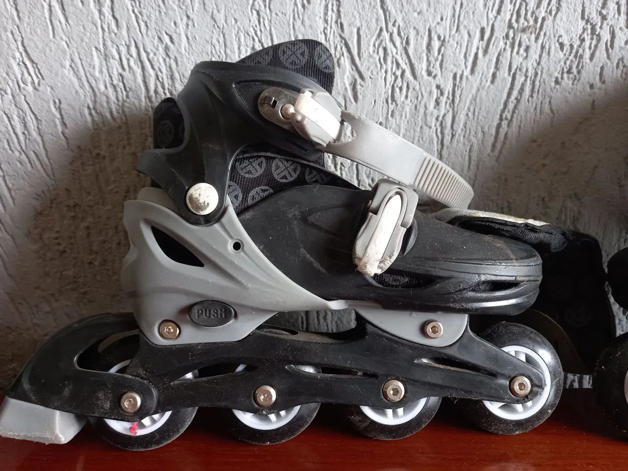 Patins com kit de segurança  - Foto 3