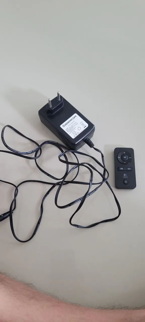 Caixa de Som Portátil Logitech S715i - Foto 3