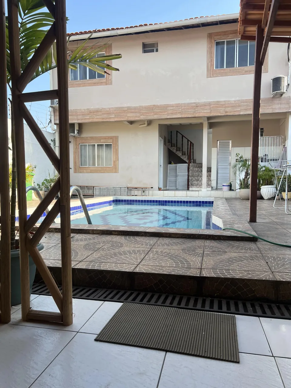 Casa com 12 quartos para COP