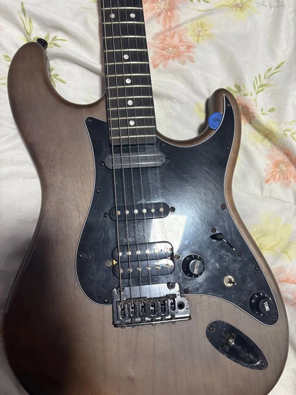 Guitarra ja2 tagima - Foto 2