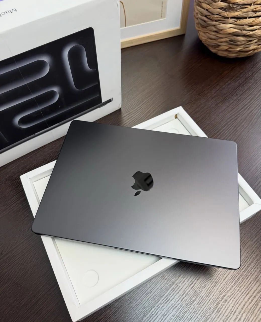 MacBook Pro M3 Pro 2023 36GB/ 512SSD