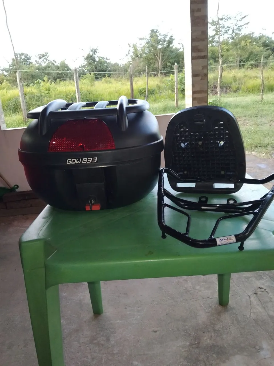 Baú para moto GOW G33 + Suporte