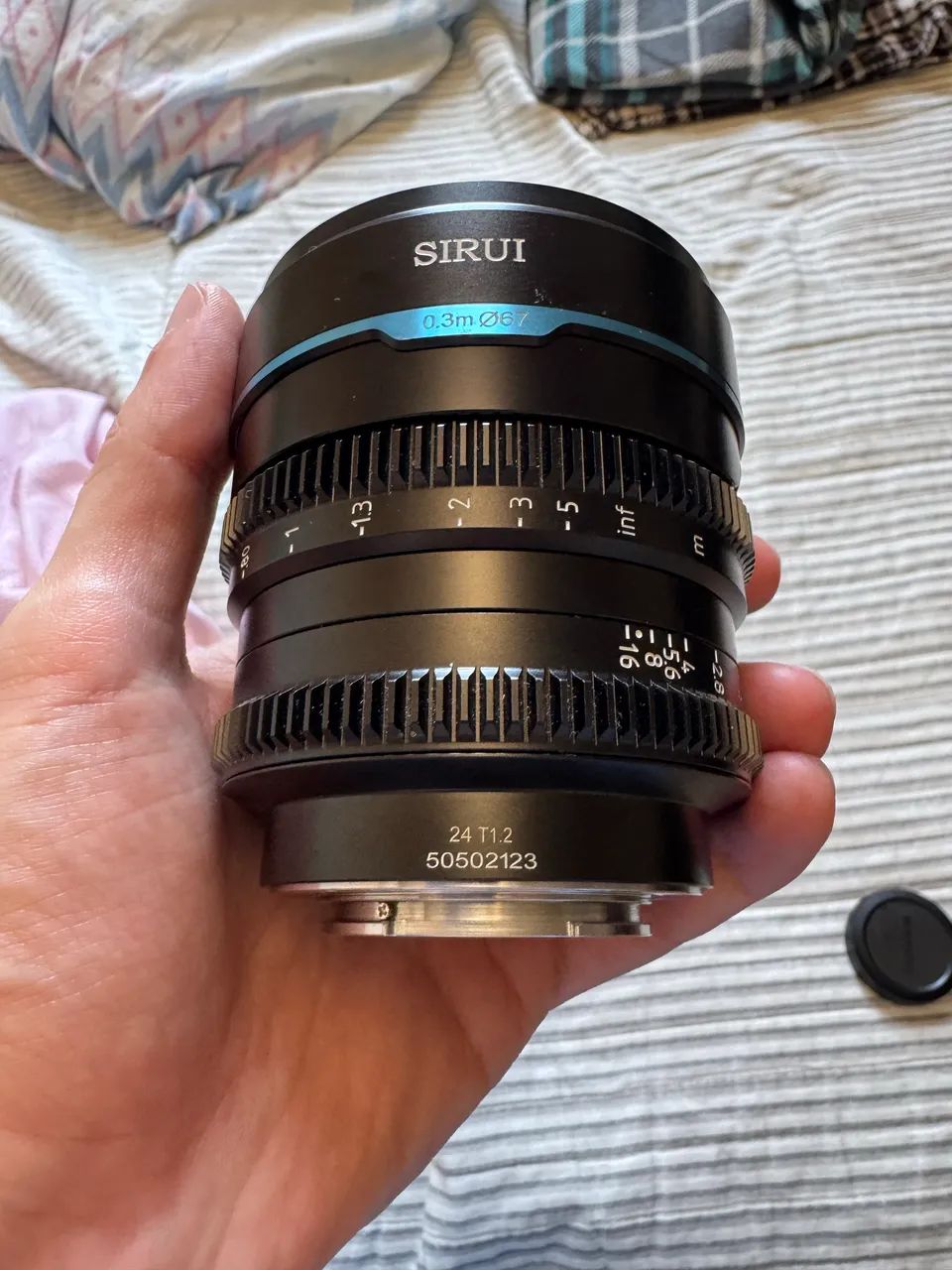 Lente Sirui Nightwalker 24mm t1.2 para X-Mount (Fujifilm