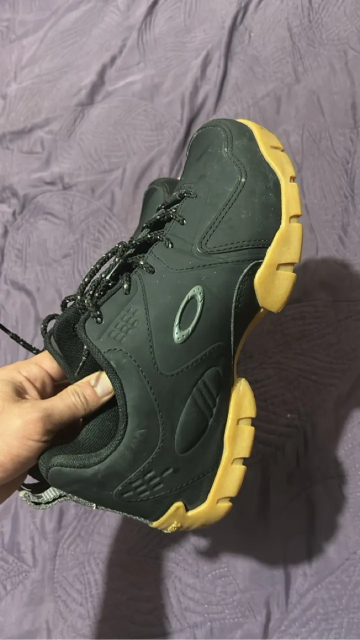 Tênis OAKLEY stratus