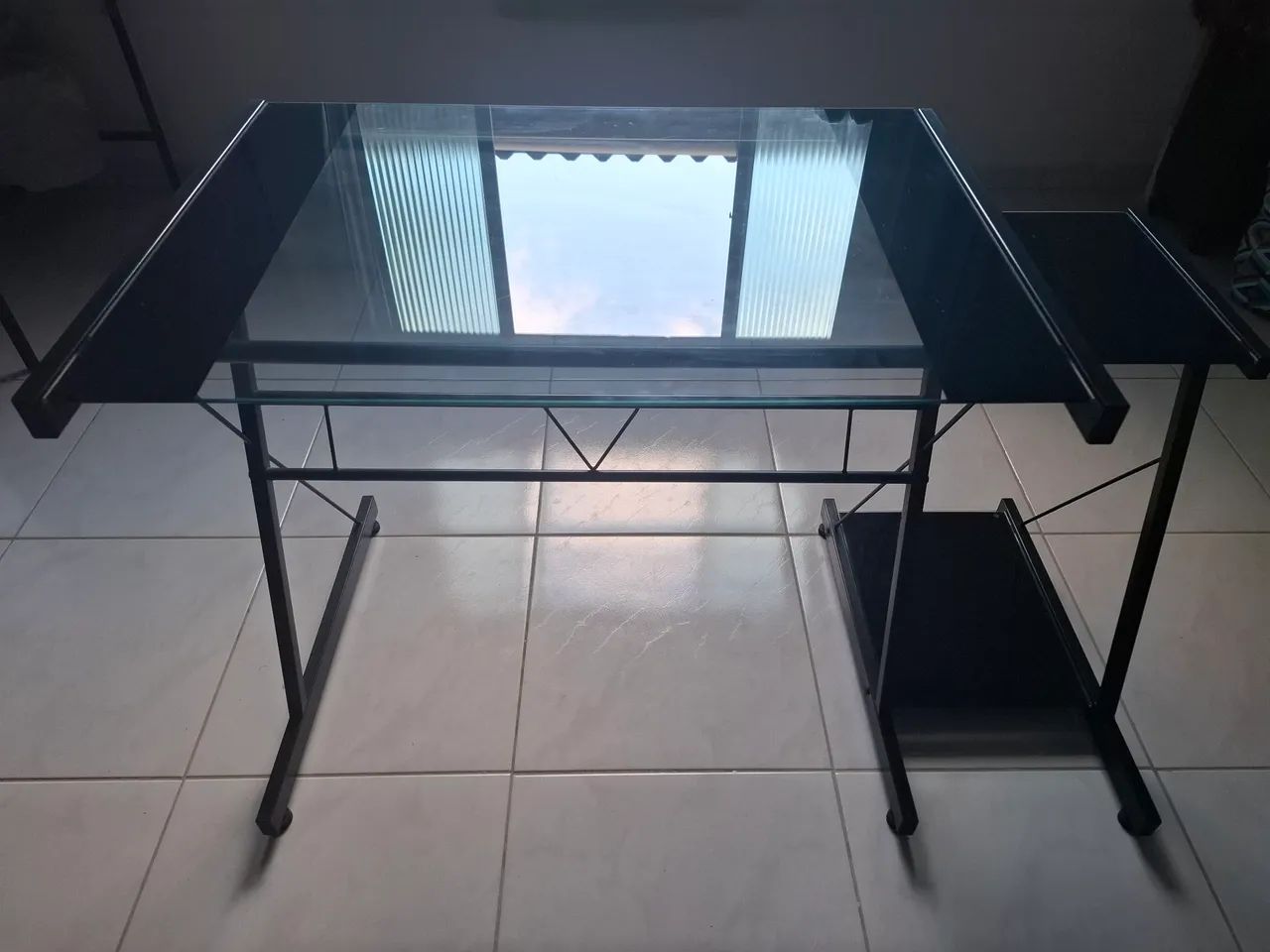 MESA LINDA E MODERNA!!!