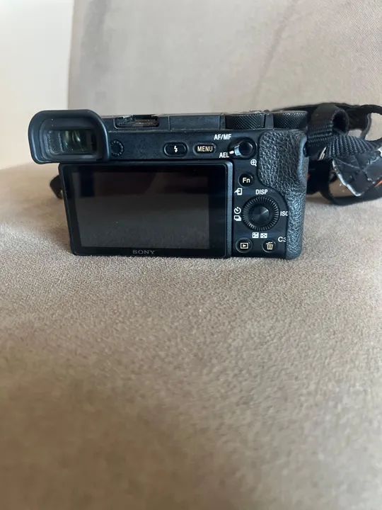 Câmera Sony Alpha 6000 com Lente 16-50mm - Foto 4