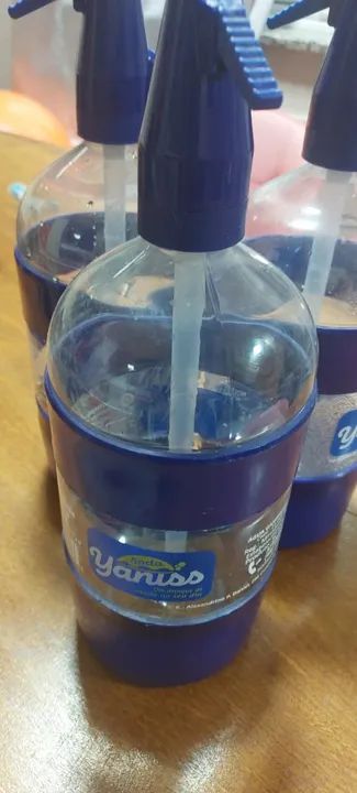 Três cascos de Soda Yaniss