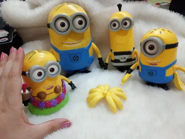 kit 4 bonecos minions meu malvado favorito articuados com 1 grande falante Original