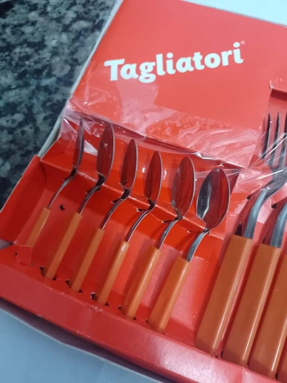 Talheres Tagliatori com Cabo Laranja