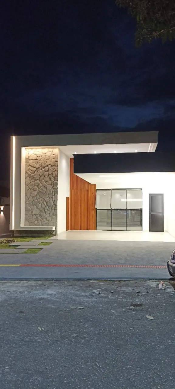 Vende-se casa PARQUE NOVO MUNDO 