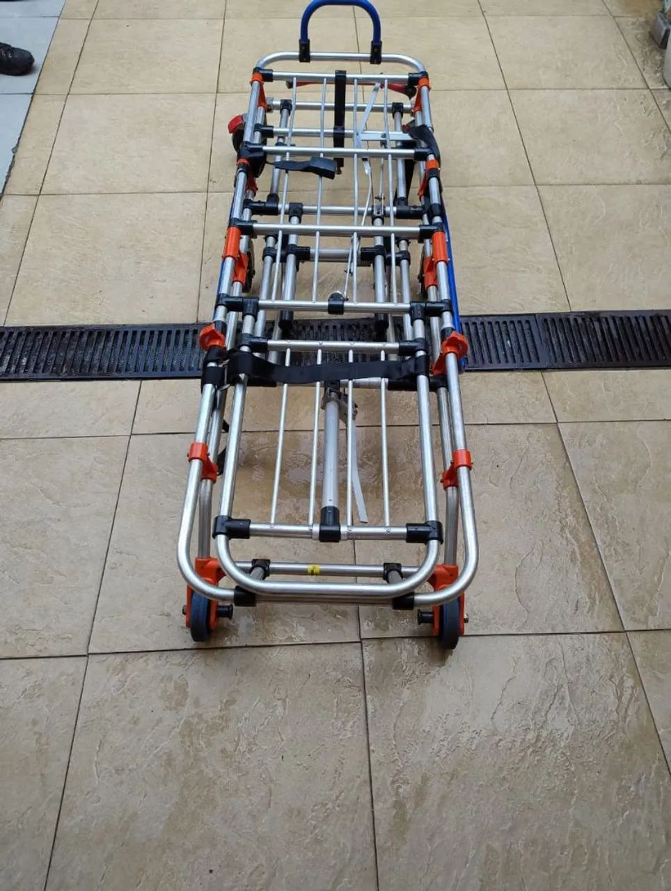 Maca retrátil para ambulância em alumínio  - Foto 3