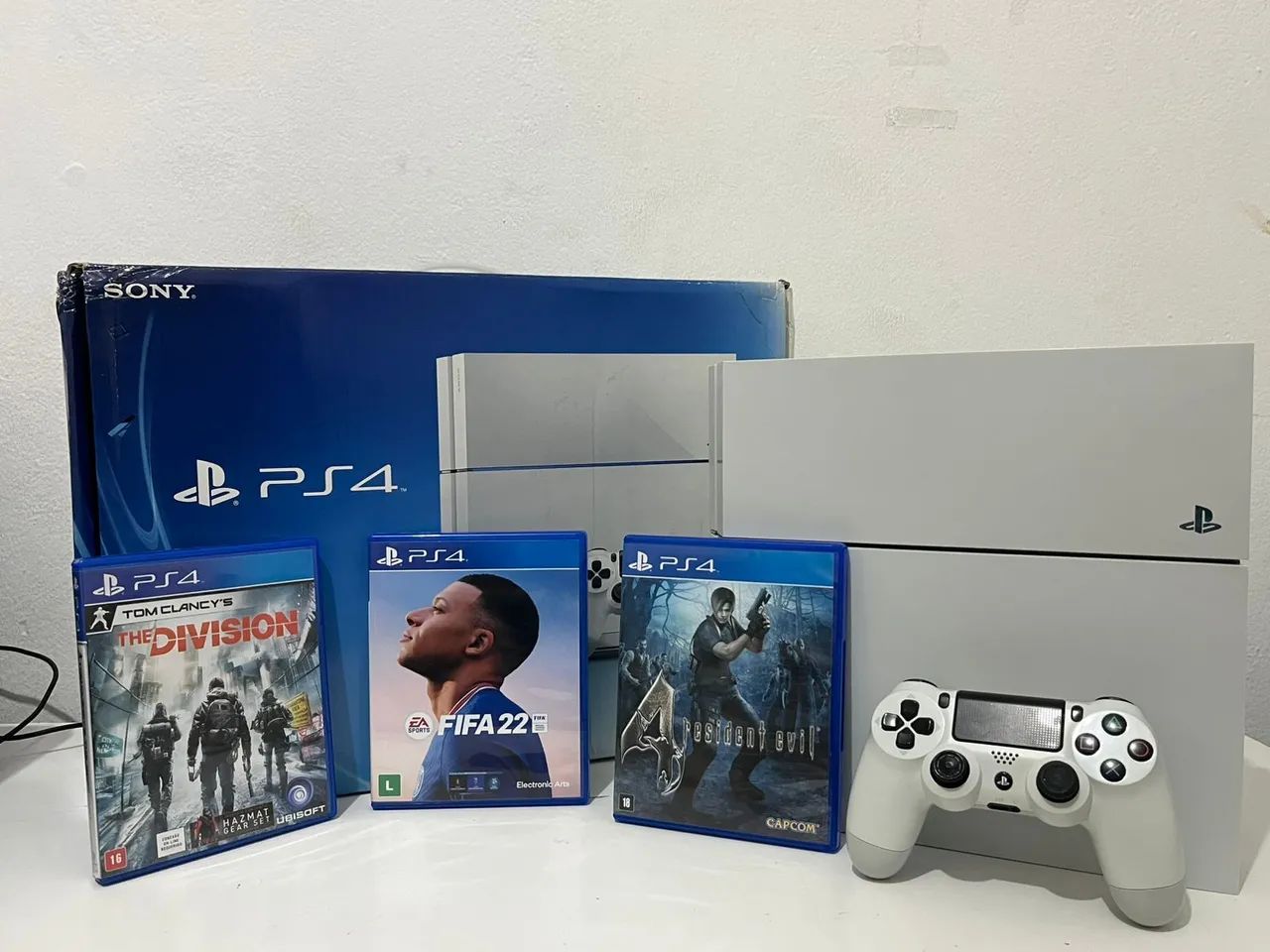 Ps4 branco (FAT BRANCO PIANO) com 3 jogos Glacier White
