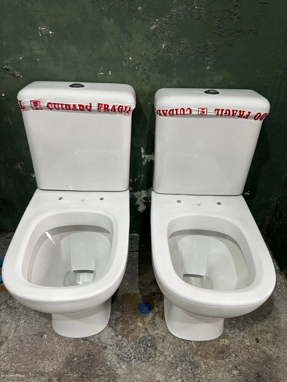 Vaso quadrado com caixa acoplada icasa 