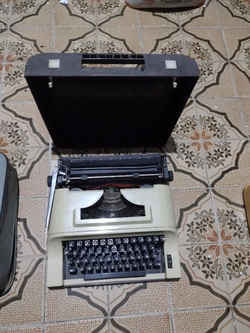 Máquina de escrever remington Ipanema  - Foto 4