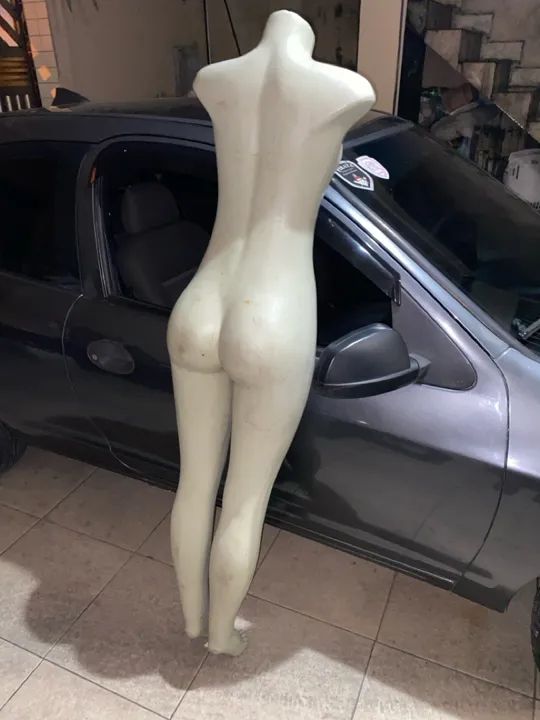Manequim sem a base em perfeitas condições  - Foto 5