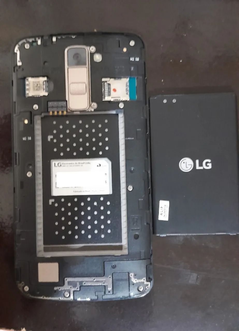 Smartphone LG K10  - Dourado. - Foto 3