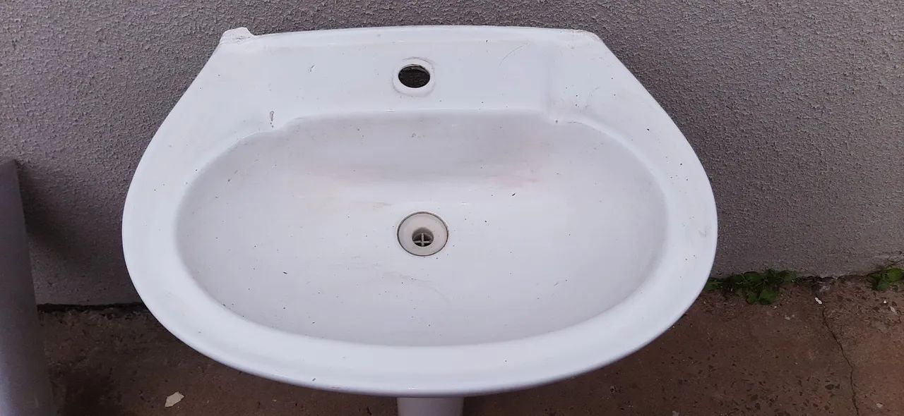 Lavatorio com coluna