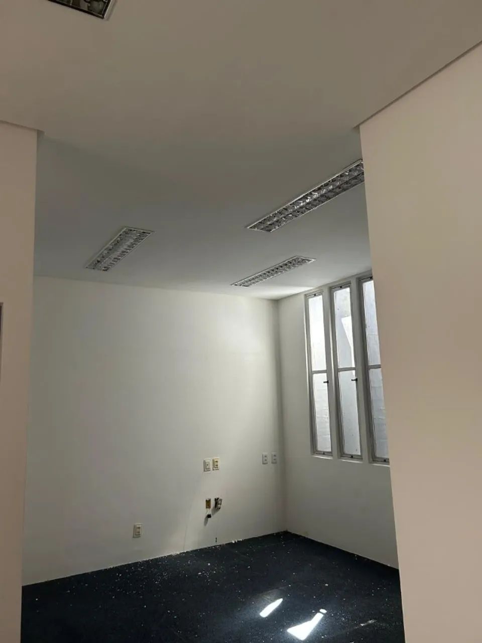 Alugo sala comercial na Av. Santos Dumont, ao lado do Hospital Gênesis - Foto 4