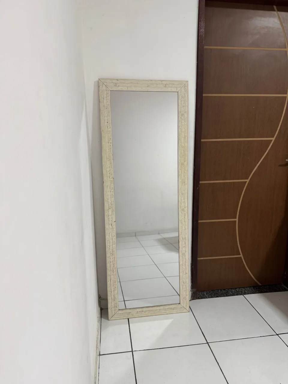 Espelho Decorativo com Moldura