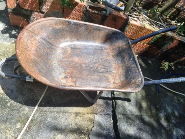 CARRINHO DE MÃO EM EXCELENTE ESTADO. - Foto 3