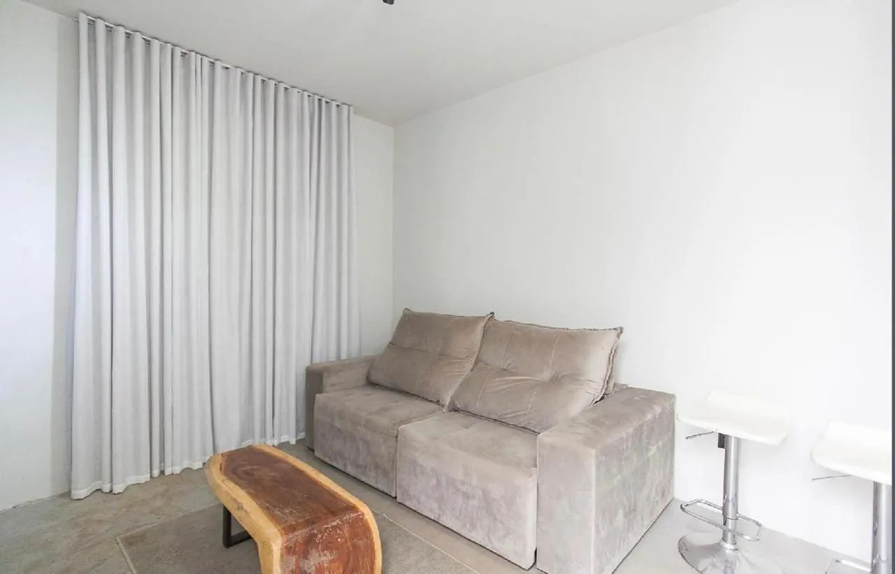 Sofá excelente estado64315087408002120