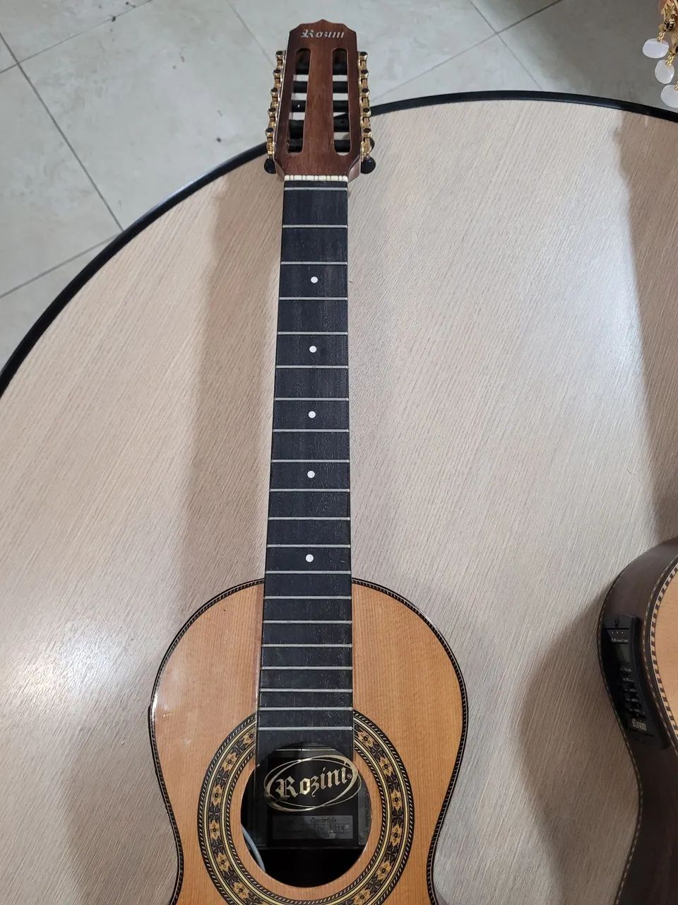 Viola a venda 