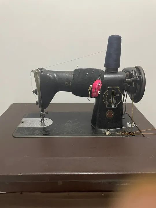 Máquina de costura antiga
