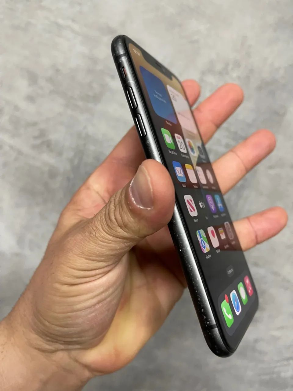 iPhone 11 64gb Td original troco ou vendo 10x cartão - Celulares e