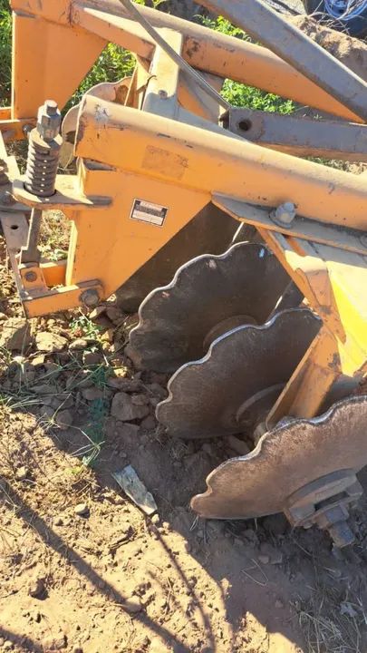 Vende-se grade Aradora pesada - Foto 2