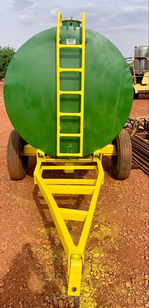 Tanque água trator 3100 litros  - Foto 3