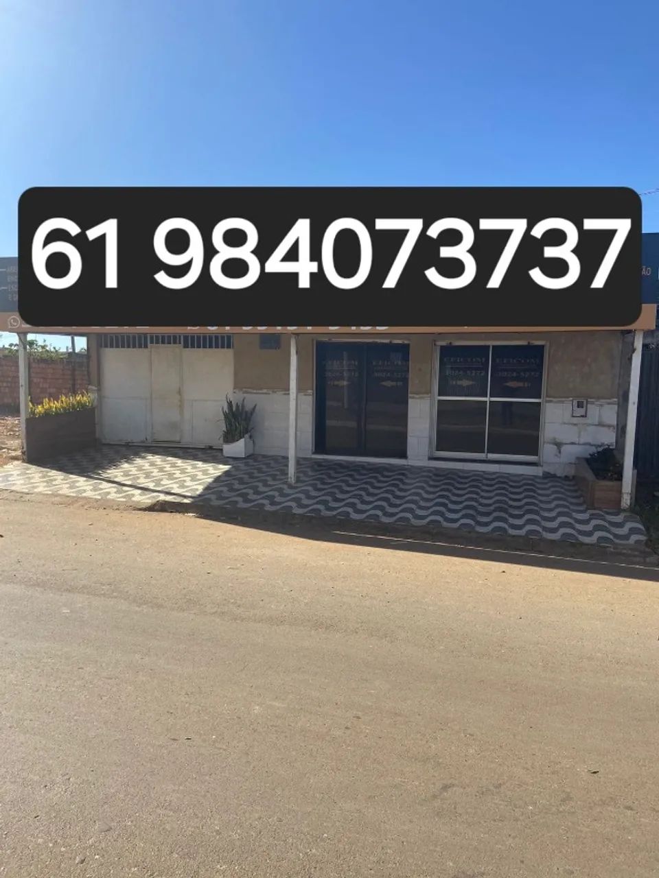 Escritório Comercial com 03 Salas + Residencia com 3 quartos com suíte