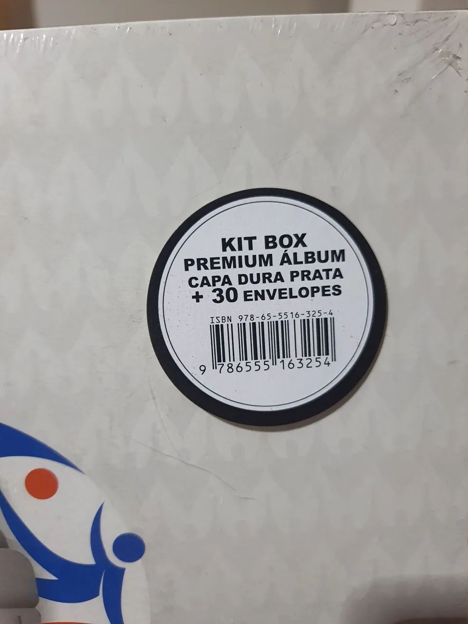 Box com álbum e figurinhas  - Foto 4