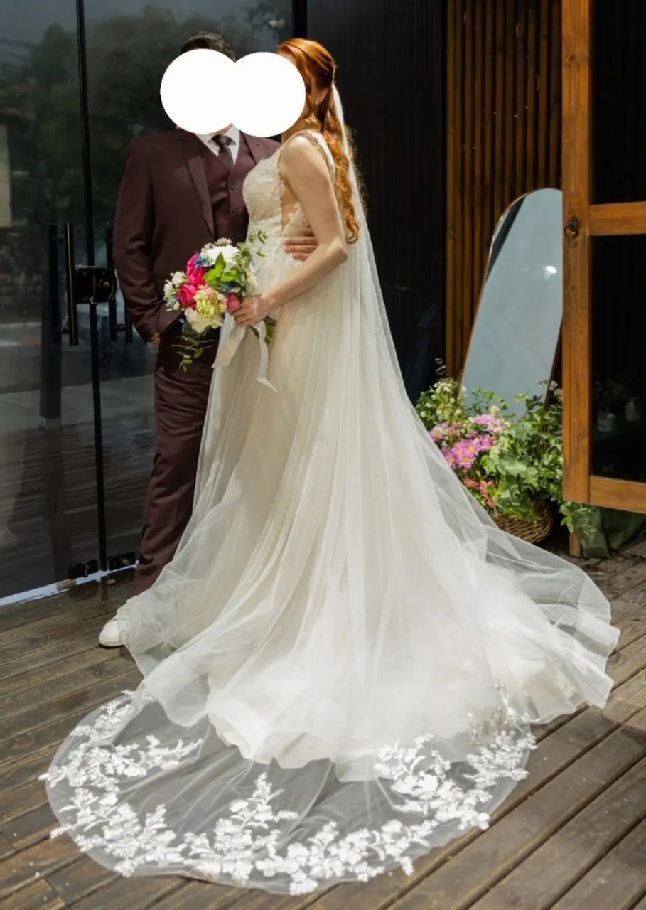 Vestido de Noiva Romântico com Cauda Longa + Véu - Foto 2