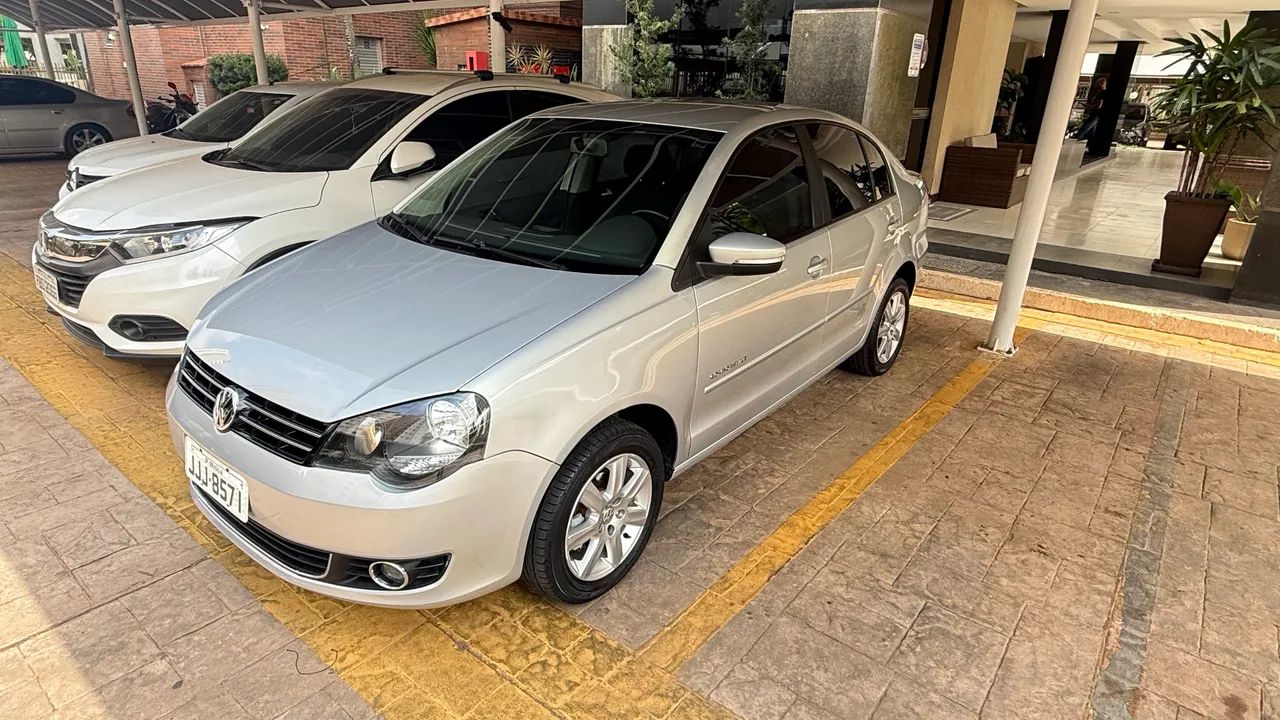 Volkswagen Polo Polo Sed.COMFORT. I MOTION 1.6 T.Flex 4p 2012